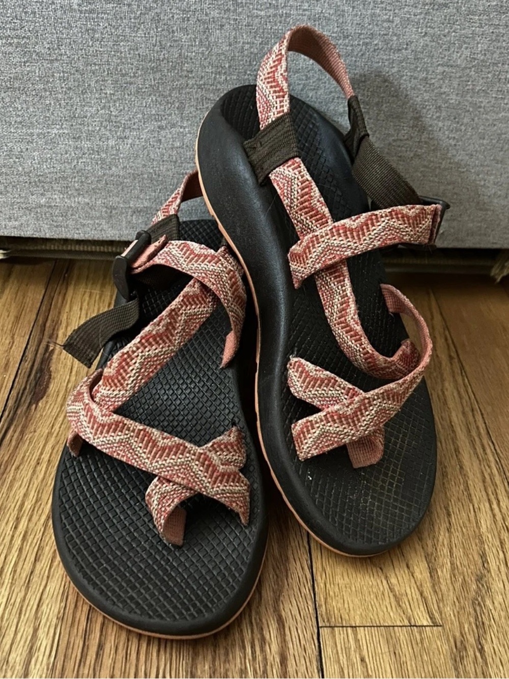 Chaco Z2 Yampa Womens Size 9 Orange Brown Beach Walking Outdoor Hiking Sandals